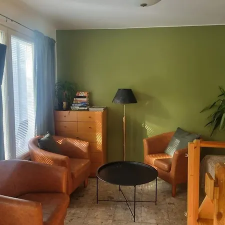 Saunalla Ja Paljulla Korpilammen Rannalla Apartamento Espoo
