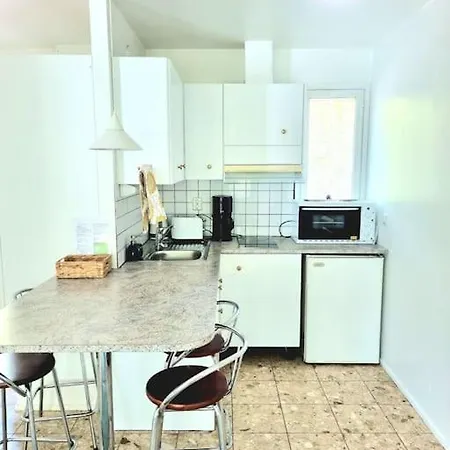 Saunalla Ja Paljulla Korpilammen Rannalla Apartamento Espoo