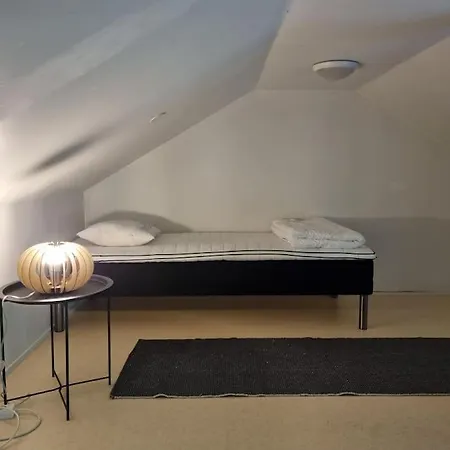 Saunalla Ja Paljulla Korpilammen Rannalla Espoo