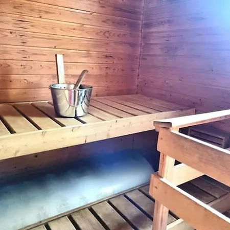 Saunalla Ja Paljulla Korpilammen Rannalla Apartment